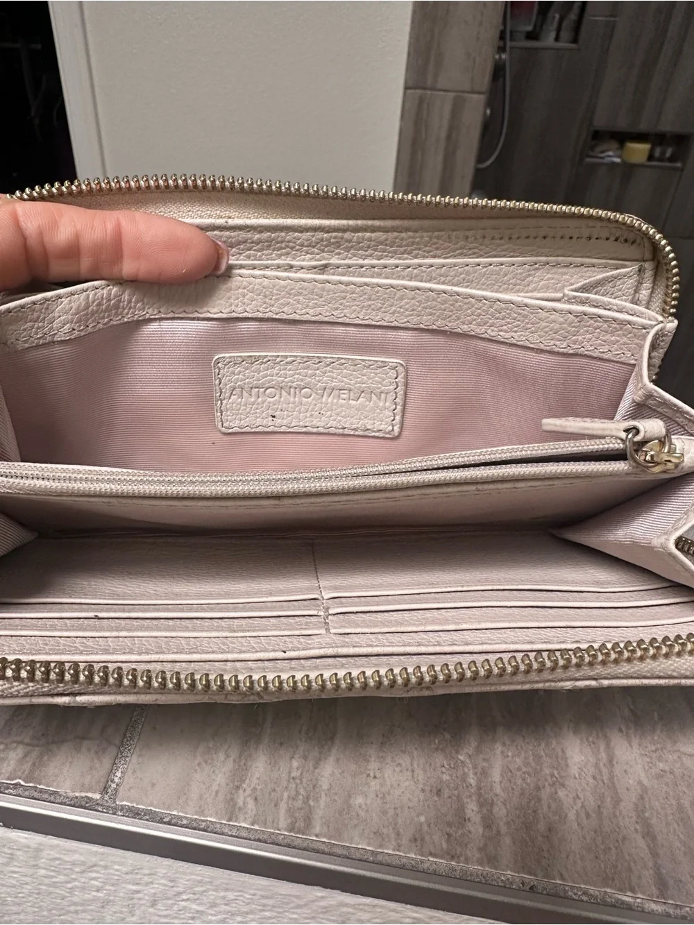 ANTONIO MELANI Pale Pink Cream Zip-Around Wallet